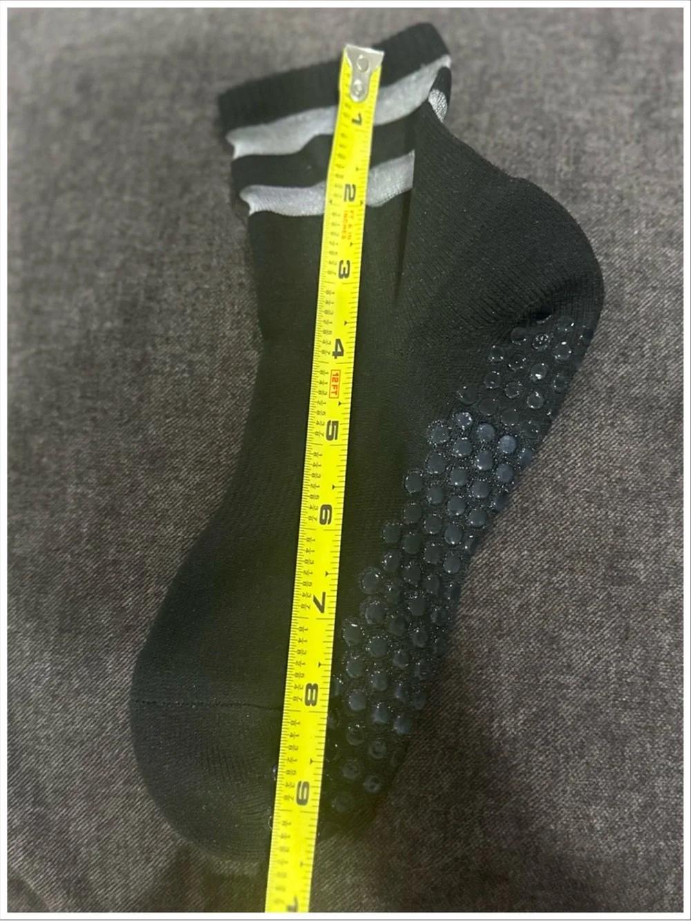 Alo Pulse Grip Socks NEW ~ OS ~ Item #V55